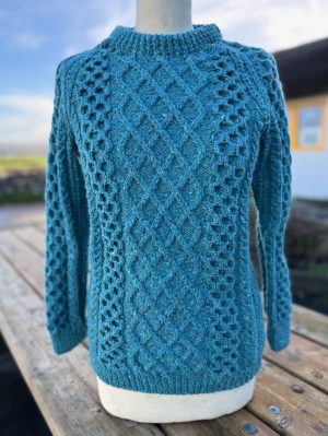 HANDKNIT ARAN SWEATER (HKS17) EXTRA SMALL