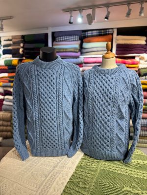 HANDKNIT ARAN SWEATER (HKS11) MEDIUM