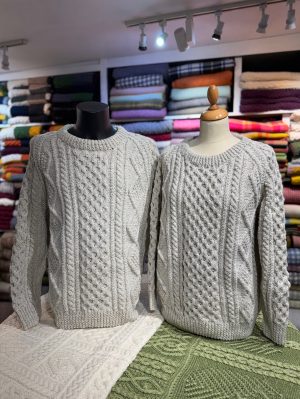 HANDKNIT ARAN SWEATER (HKS21) SMALL
