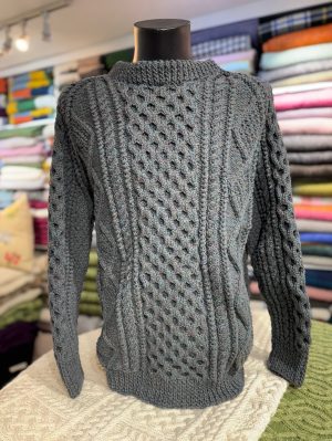HANDKNIT ARAN SWEATER (HKS44) X-LARGE