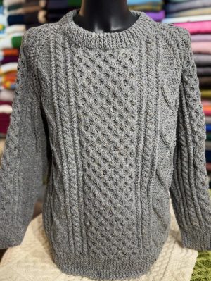 HANDKNIT ARAN SWEATER (HKS48) LARGE