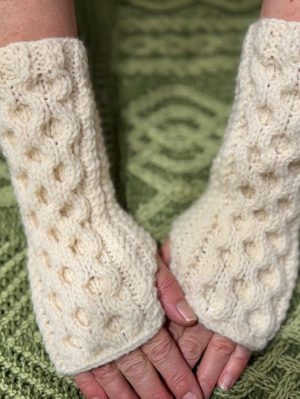 HAND KNIT FINGERLESS MITTENS (HKFM)